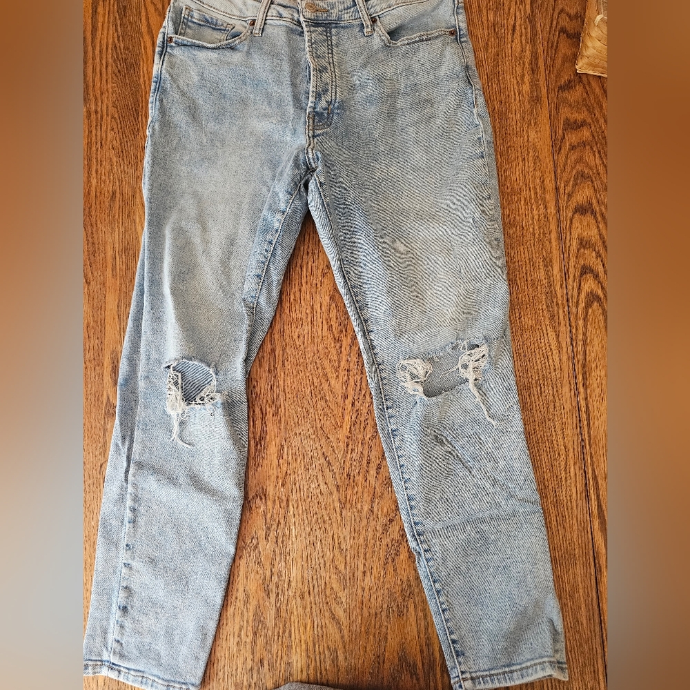 Old Navy Light Blue Distressed Straight Leg Jeans